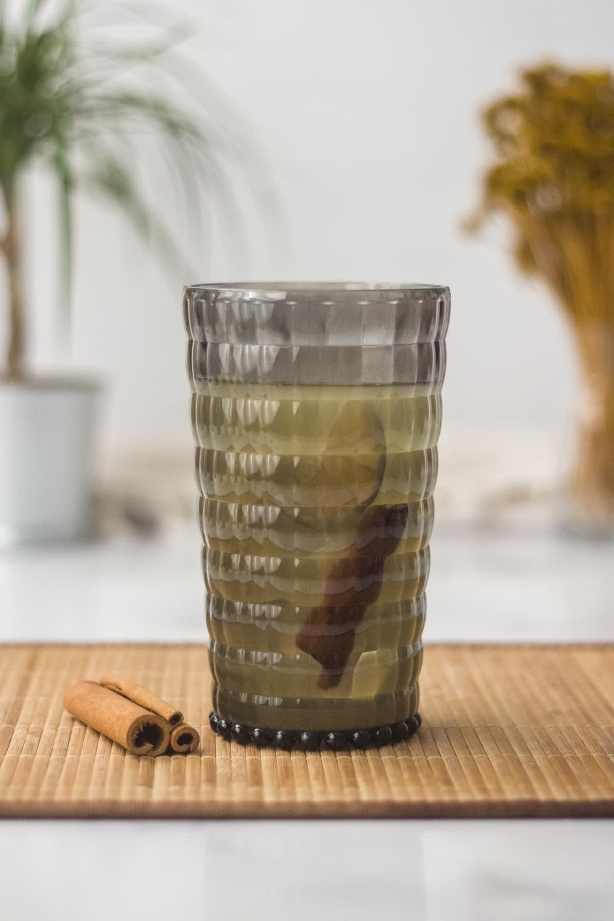 Akrilik Füme 6'lı Uzun Bardak & Su Meşrubat Bardağı 750 Ml ( Büyük Boy & Cam Değildir )