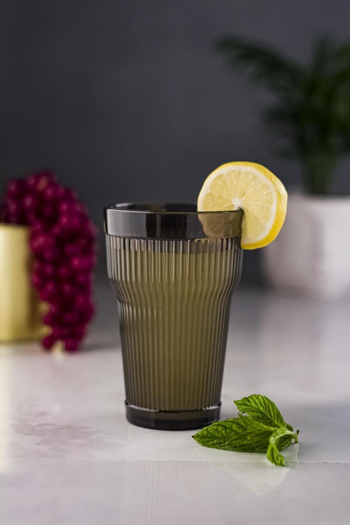 Füme Rengi Kırılmaz Akrilik Su ve Meşrubat Bardağı Şık Sunum Bardağı 400 ml