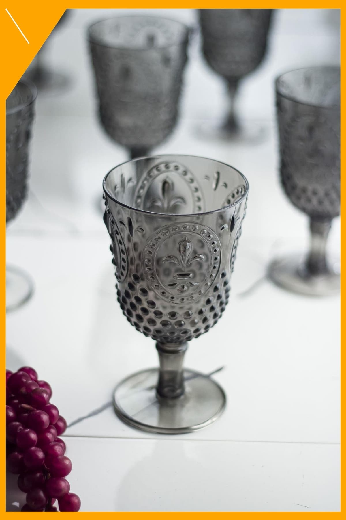 Füme Rengi Kırılmaz Akrilik Kadeh | Su Meşrubat ve Kahve Yanı Sunum Bardağı